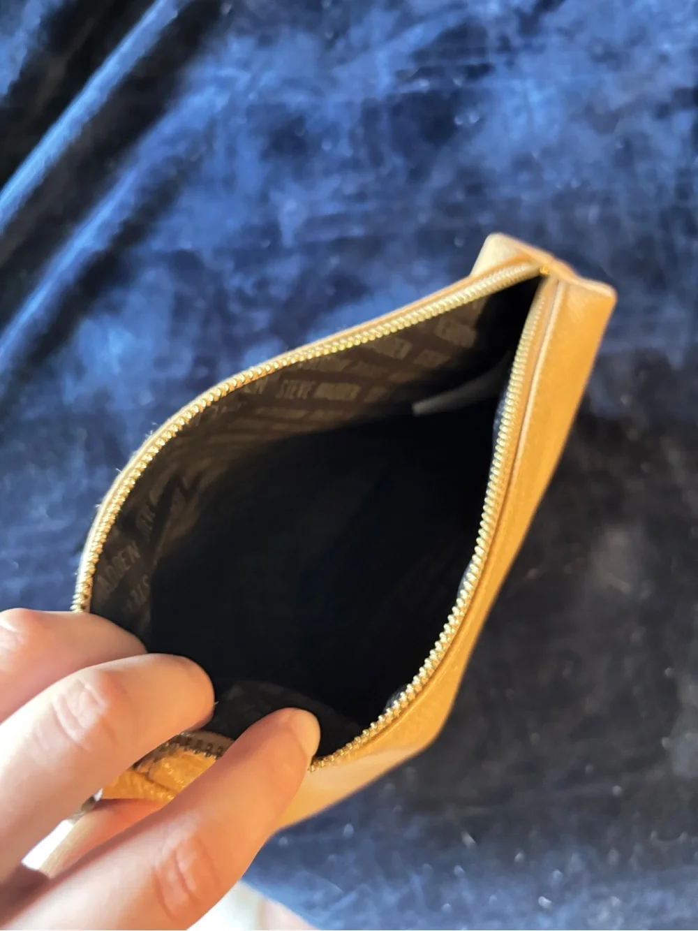 Steve Madden Tan Pebbled Faux Leather Cosmetic Makeup Travel Pouch